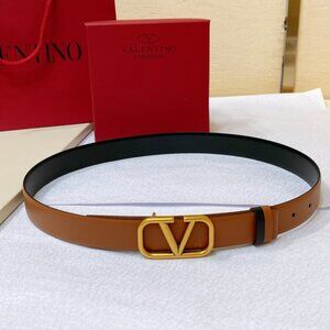 Valentino classic V-buckle belt | simple and versatile brown